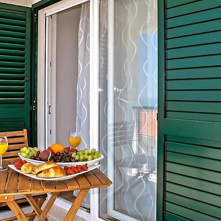 House Dunja Villa โอมิช ภายนอก รูปภาพ